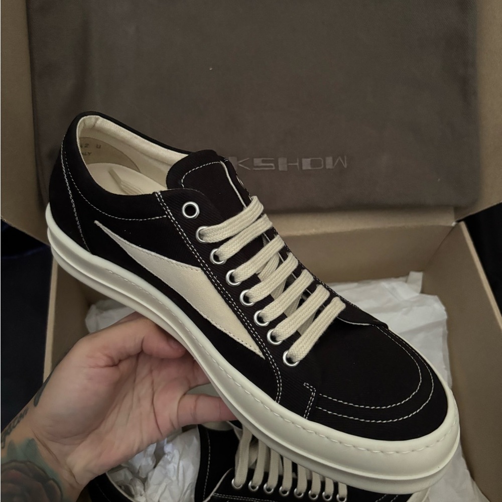 Classic Black and Cream Men's Sneakers
